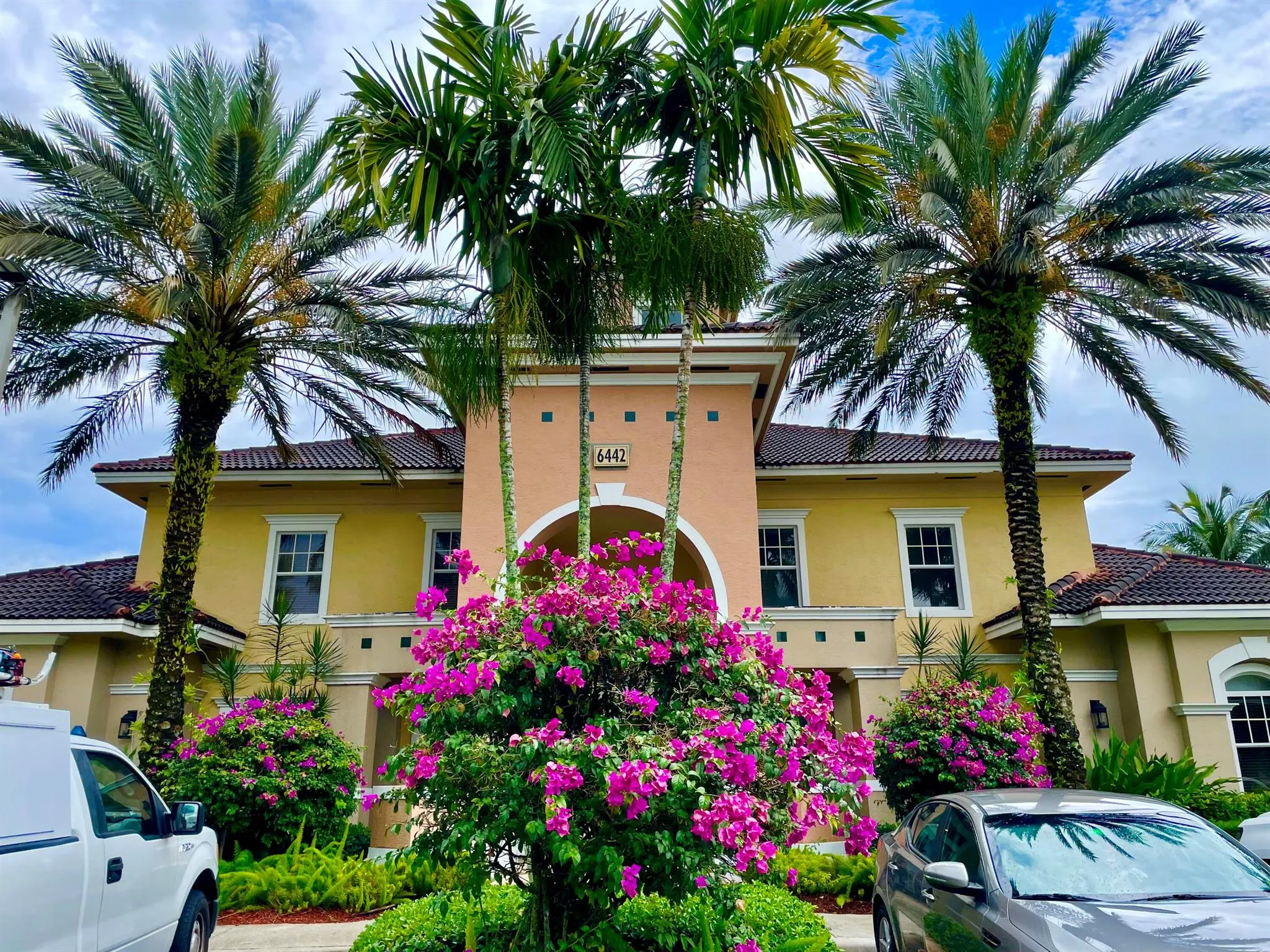 6533 Emerald Dunes Drive, #107