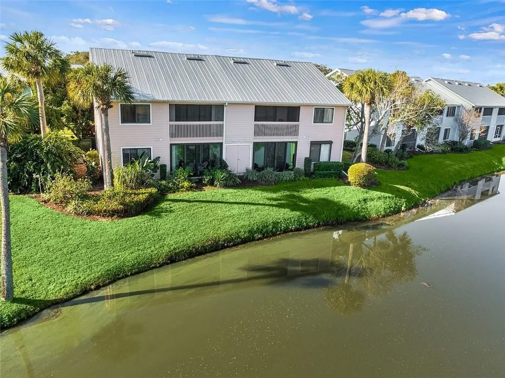 5720 Pelican Pointe Drive, #3