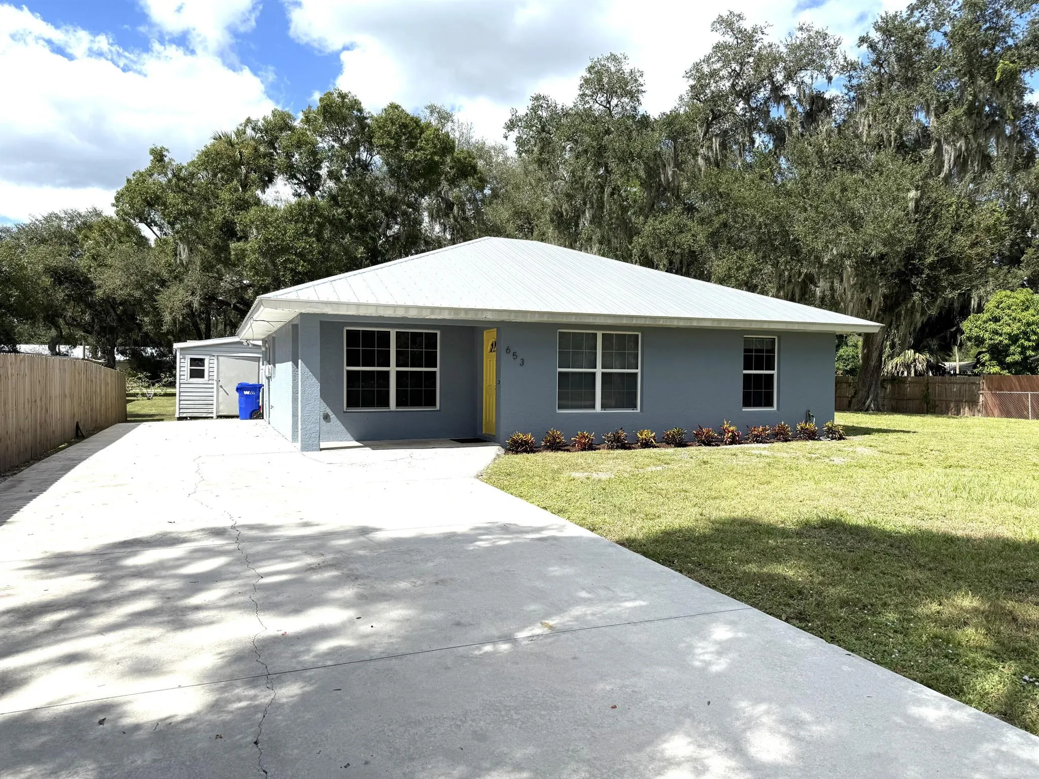 653 SE 13th Avenue