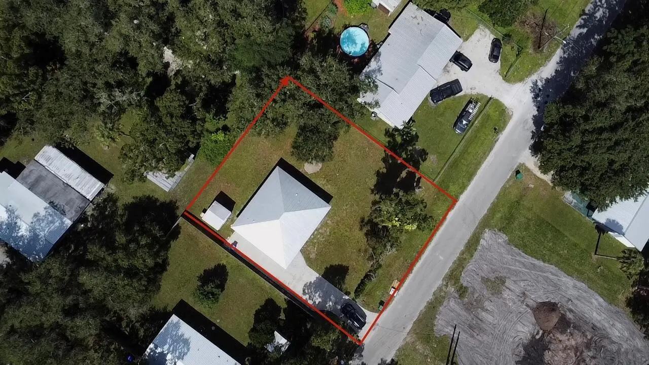 653 SE 13th Avenue