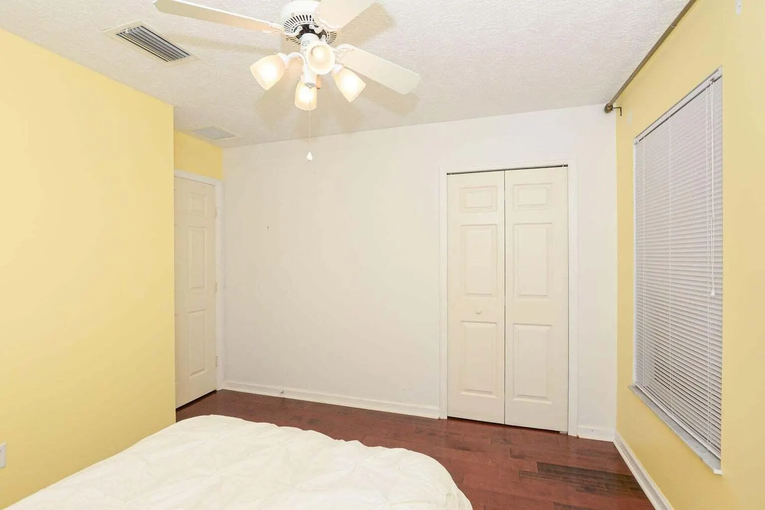 6876 Bronte Circle