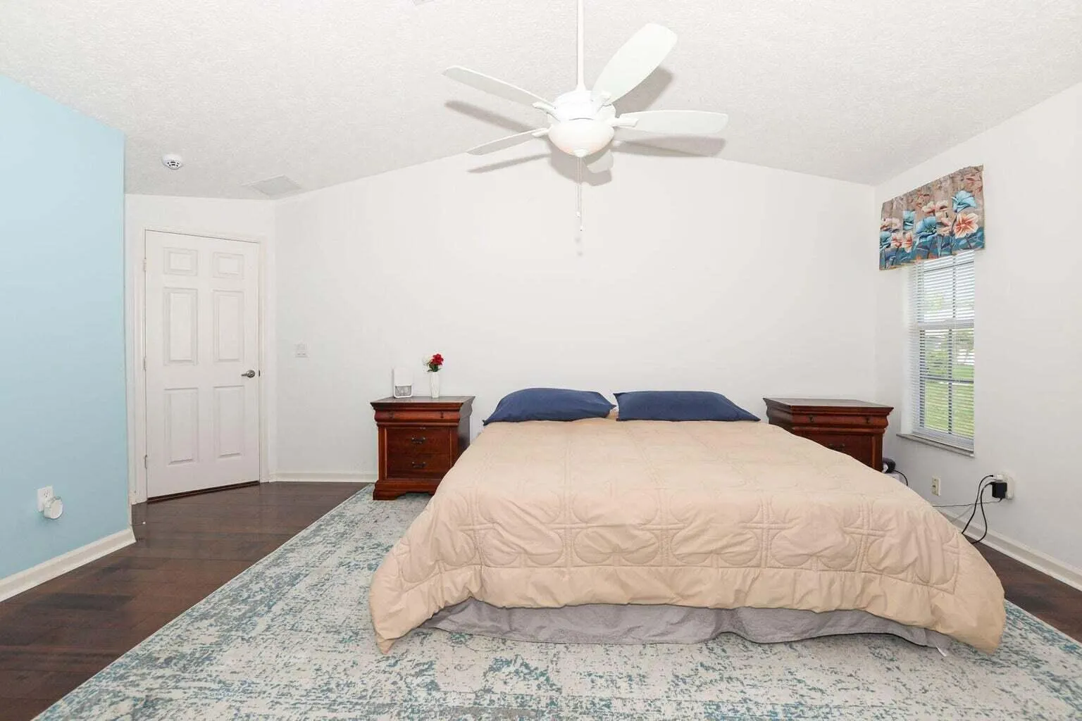 6876 Bronte Circle