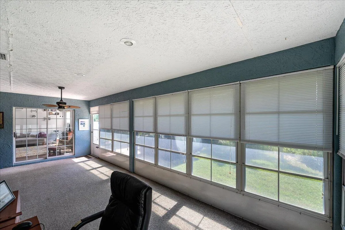 6876 Bronte Circle