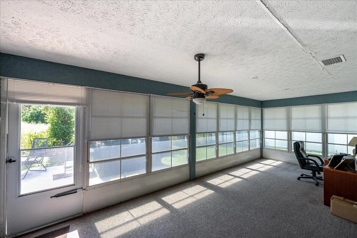 6876 Bronte Circle