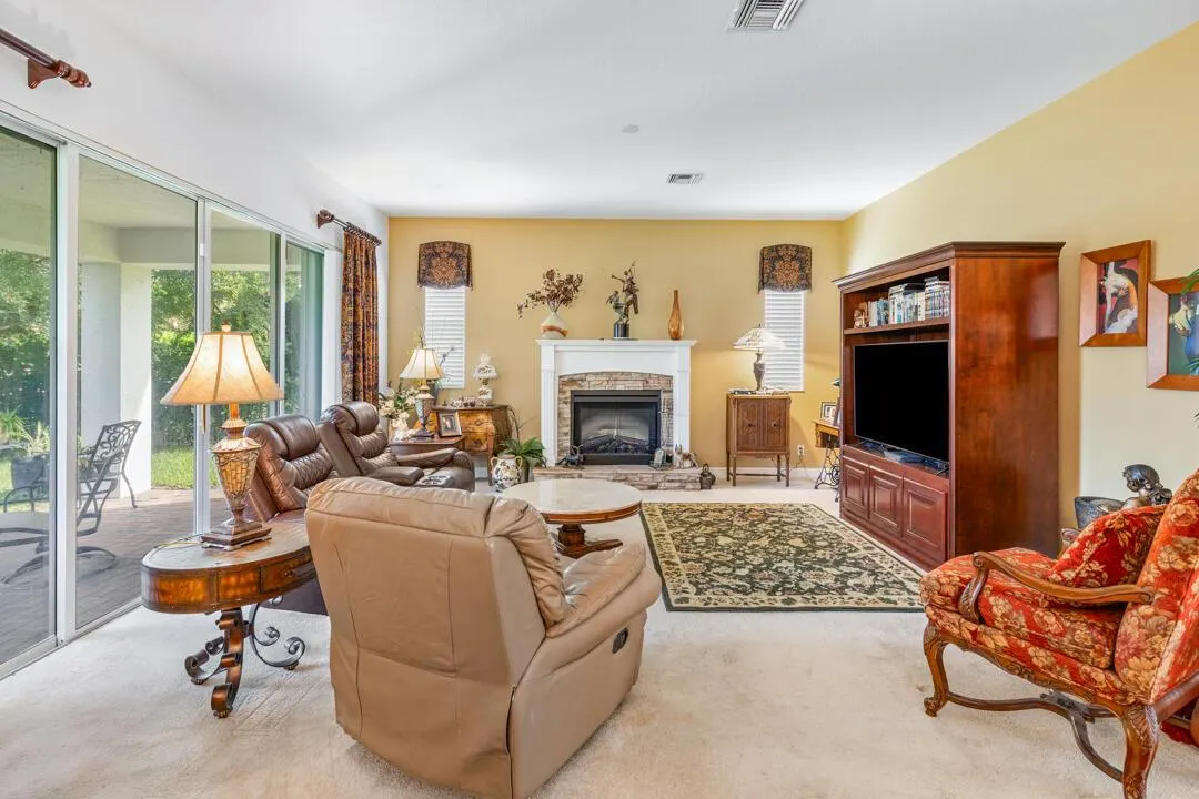 4989 SW Saint Creek Drive