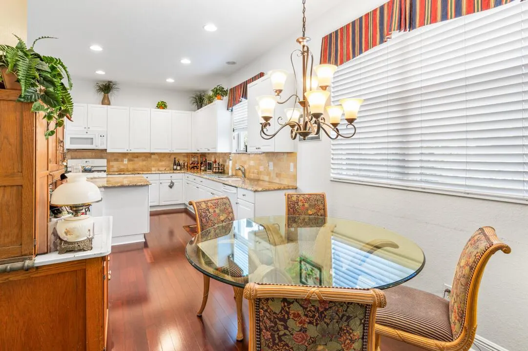 4989 SW Saint Creek Drive