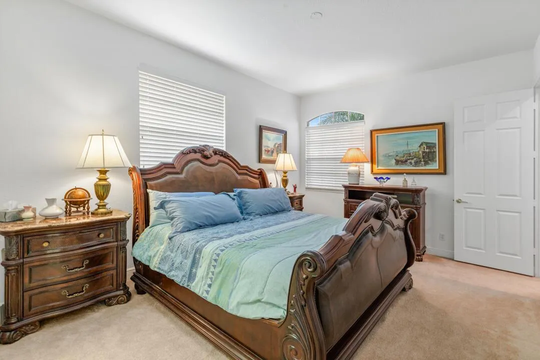 4989 SW Saint Creek Drive