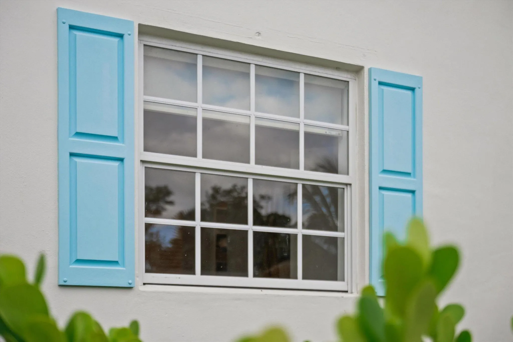 1131 N Ocean Breeze