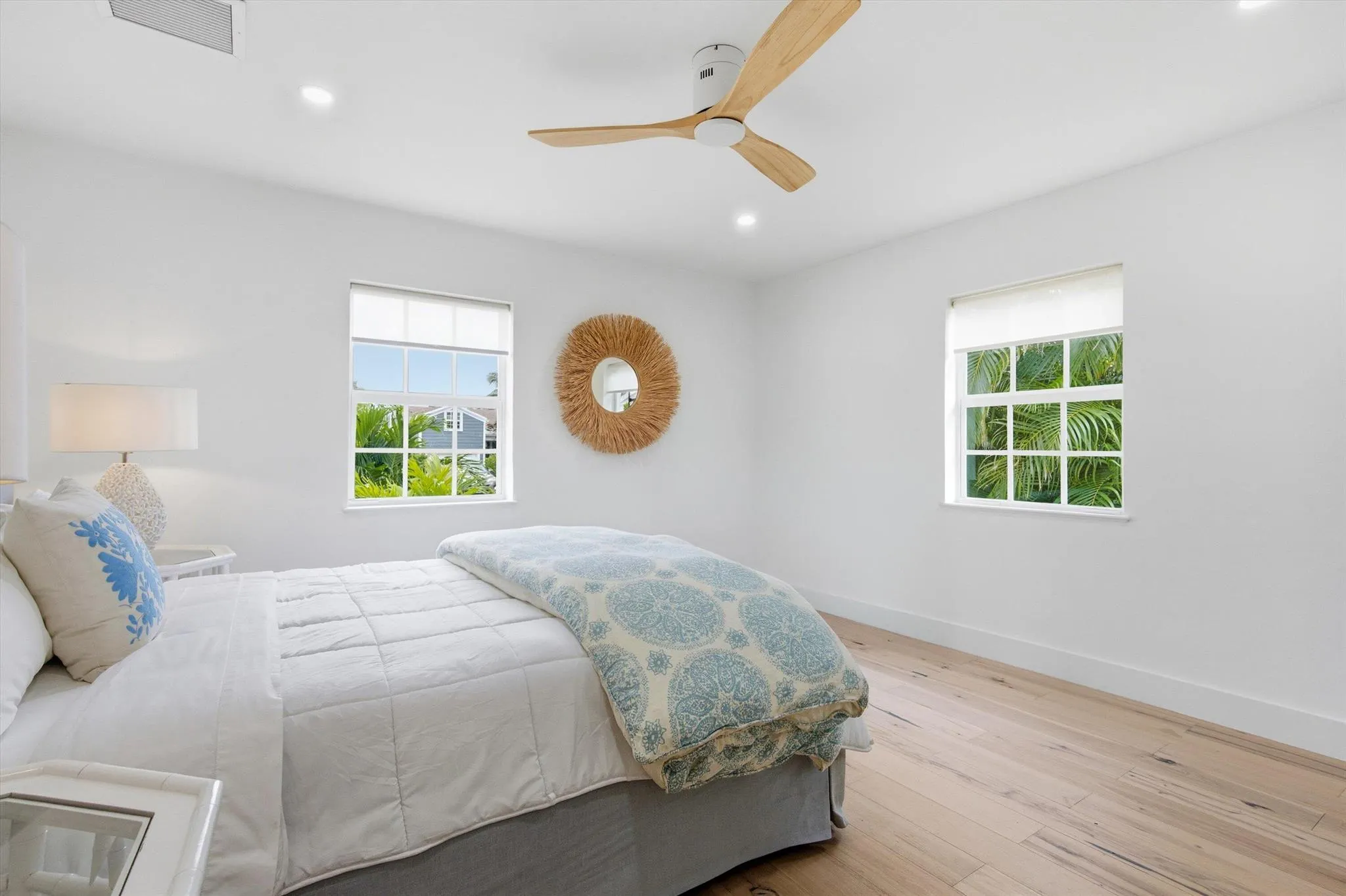 1131 N Ocean Breeze