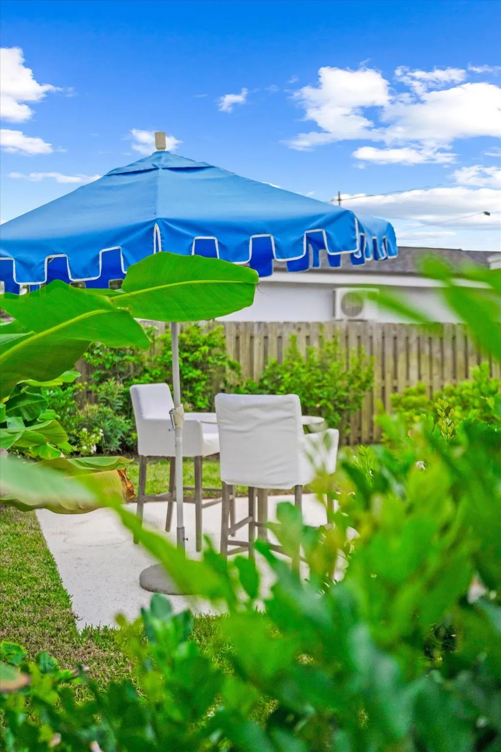 1131 N Ocean Breeze