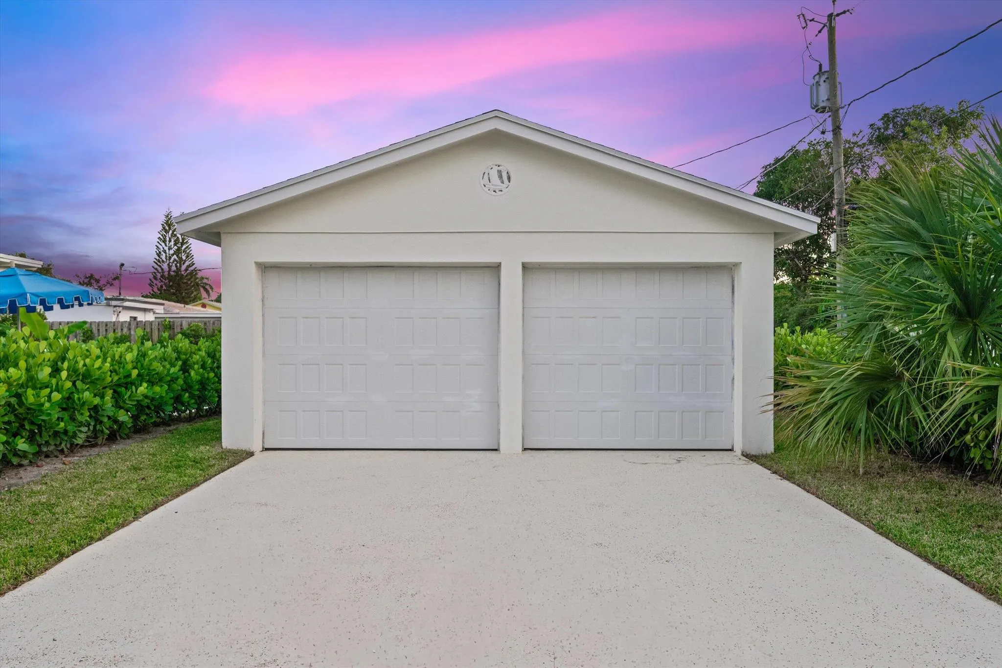 1131 N Ocean Breeze