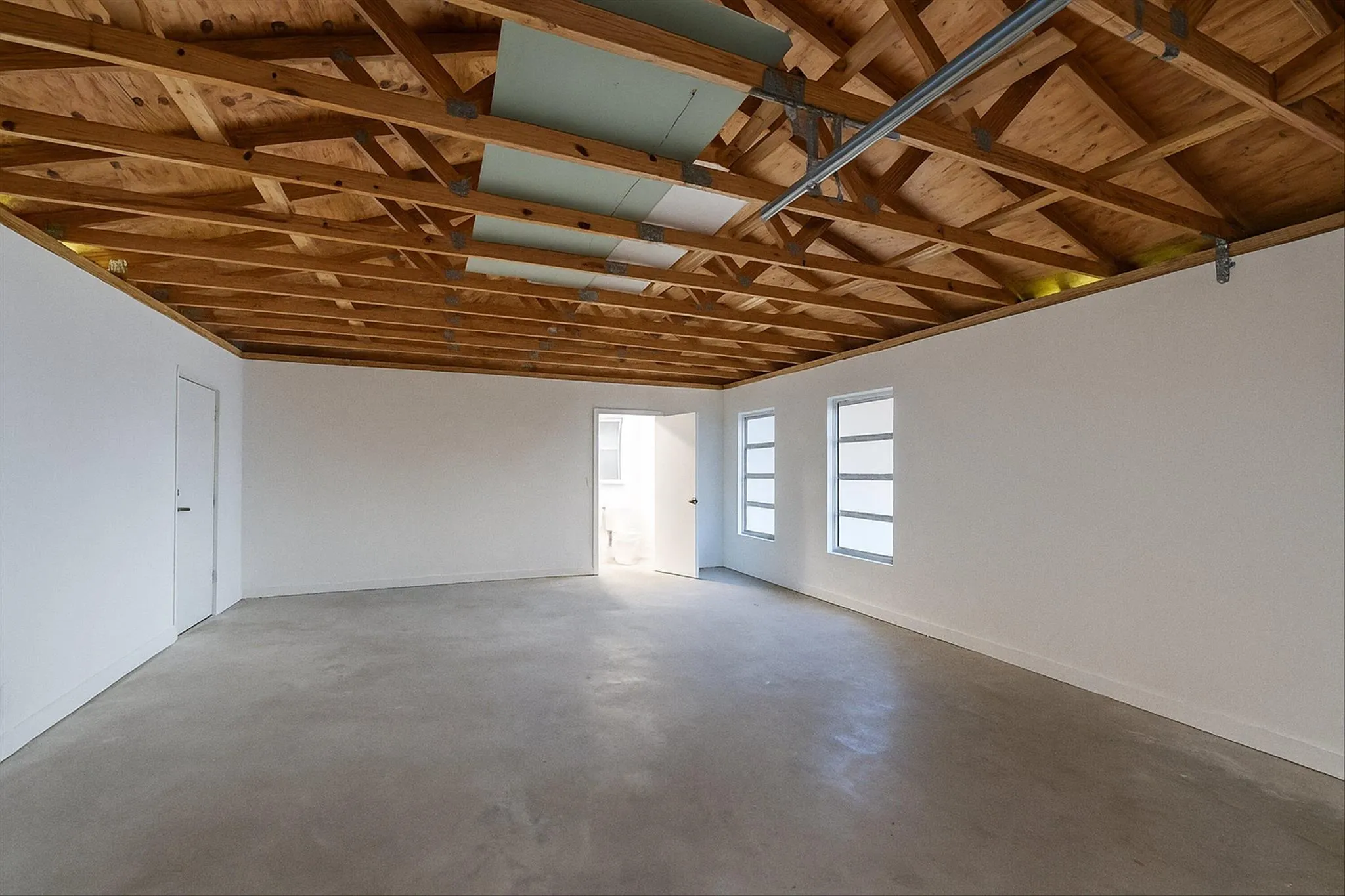 1131 N Ocean Breeze