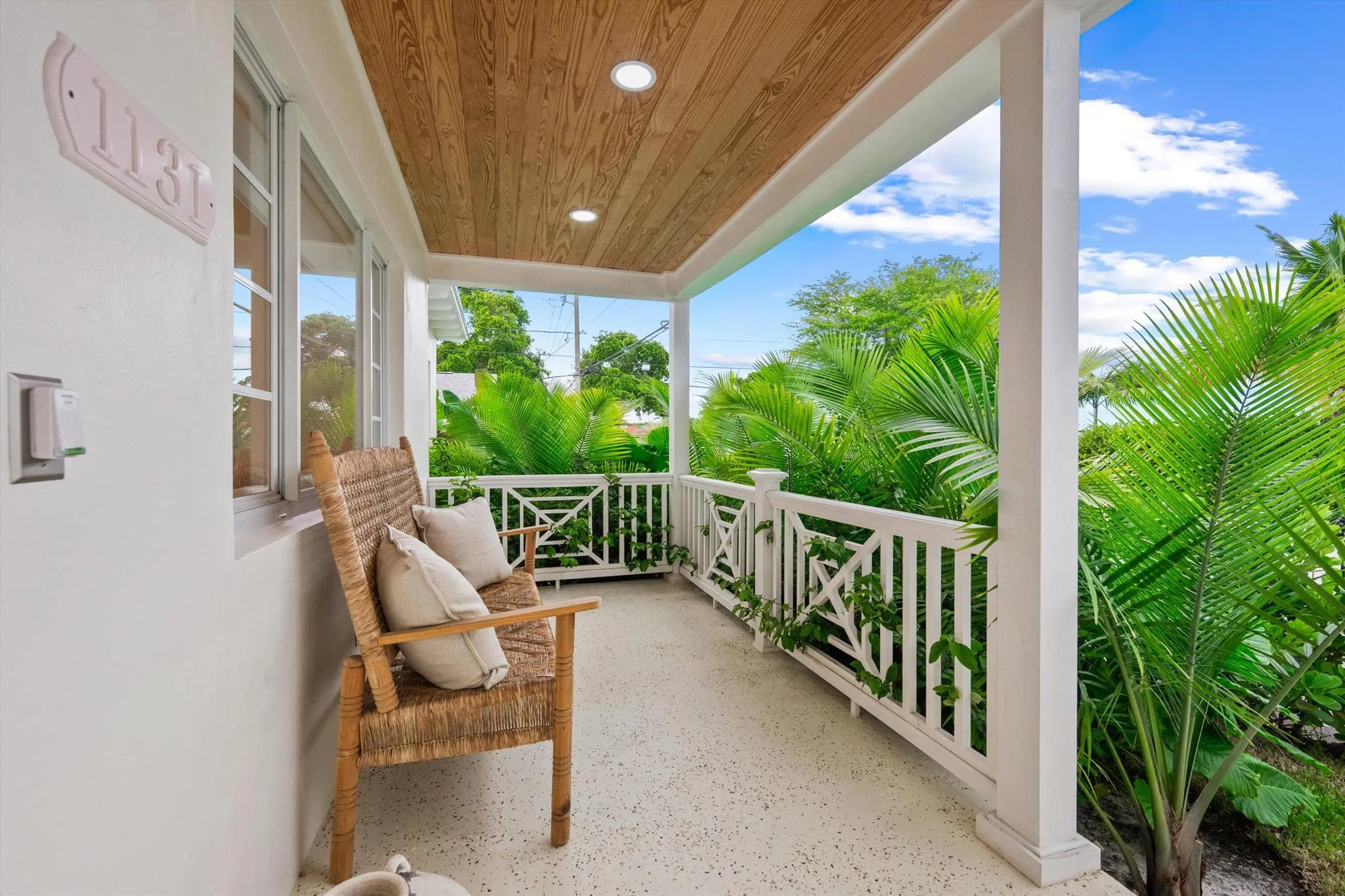 1131 N Ocean Breeze