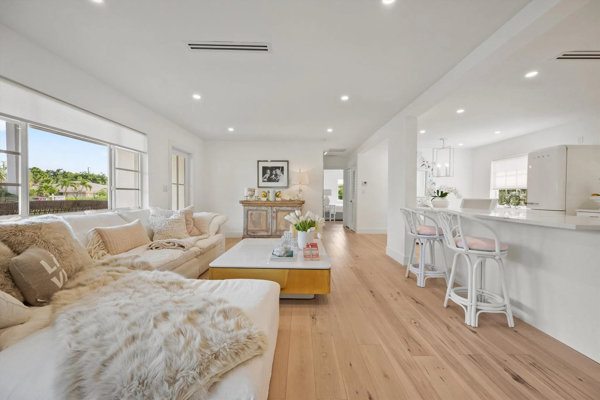 1131 N Ocean Breeze