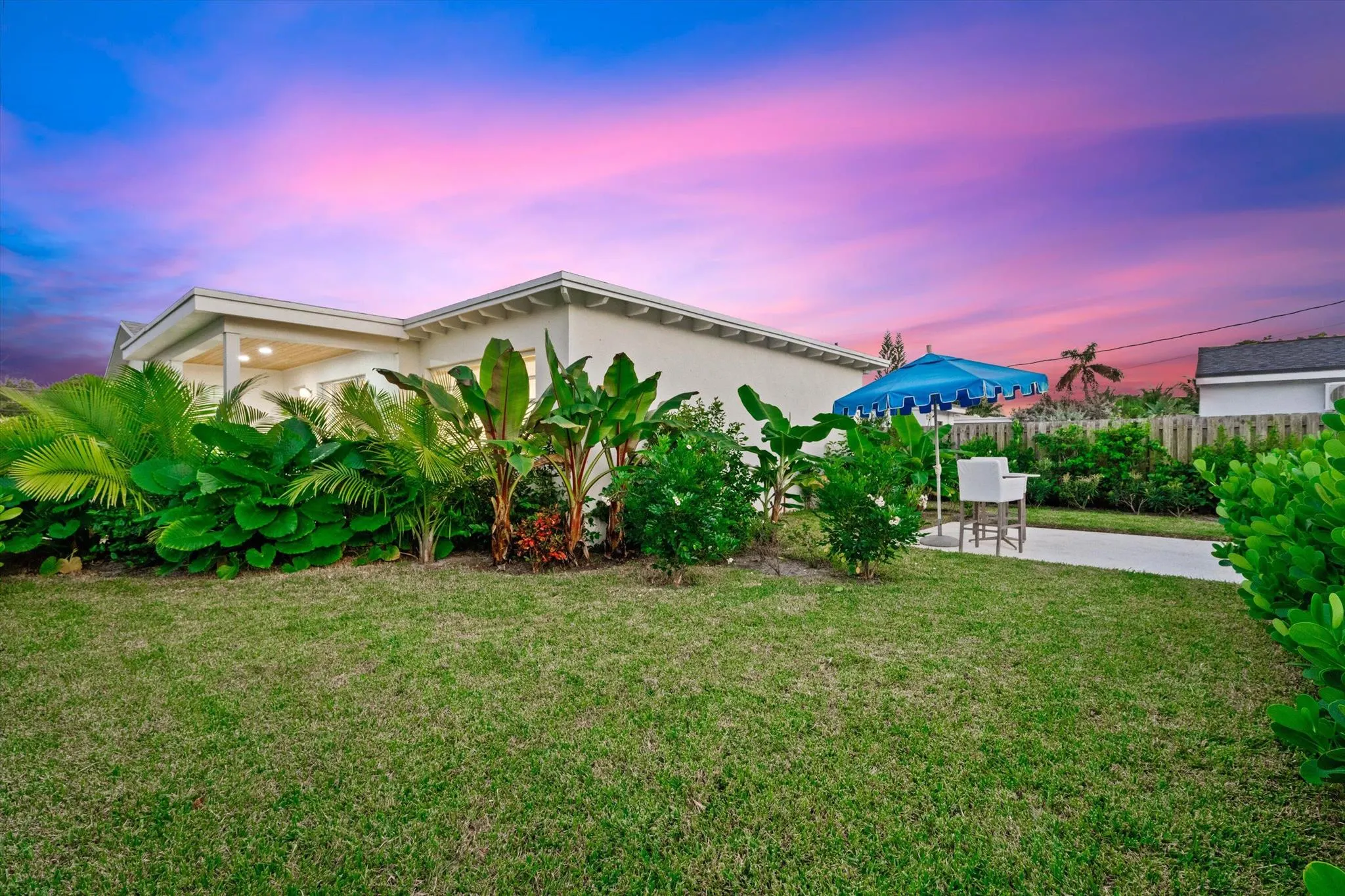 1131 N Ocean Breeze