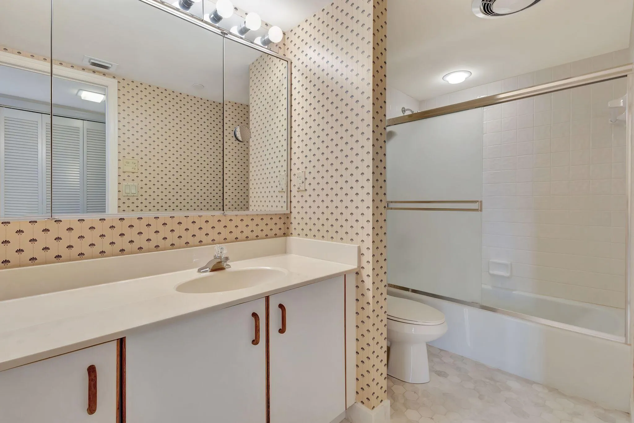 3322 Casseekey Island Road, #502