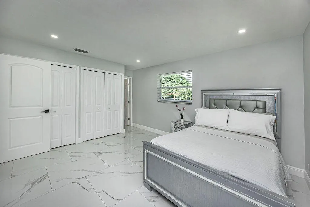 1881 Caribbean Road W
