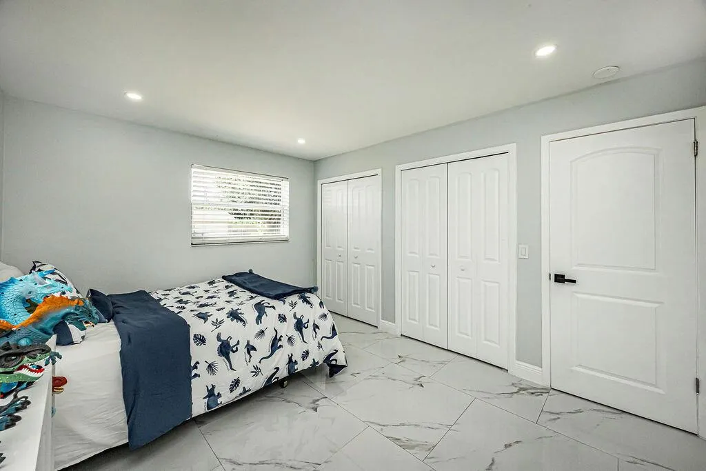 1881 Caribbean Road W