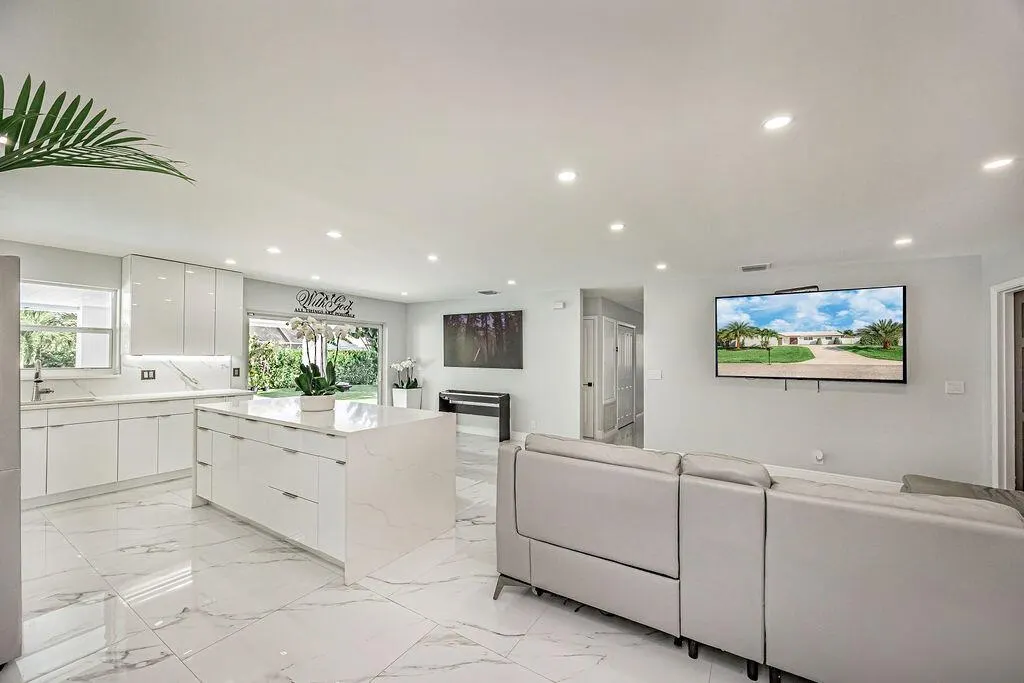 1881 Caribbean Road W