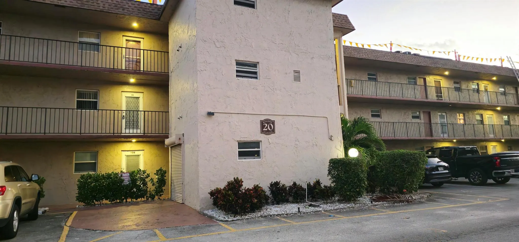 721 Lori Dr, #105