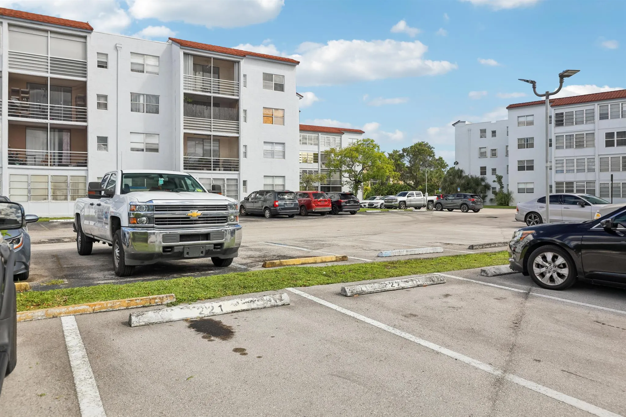2860 Somerset Drive, #307k