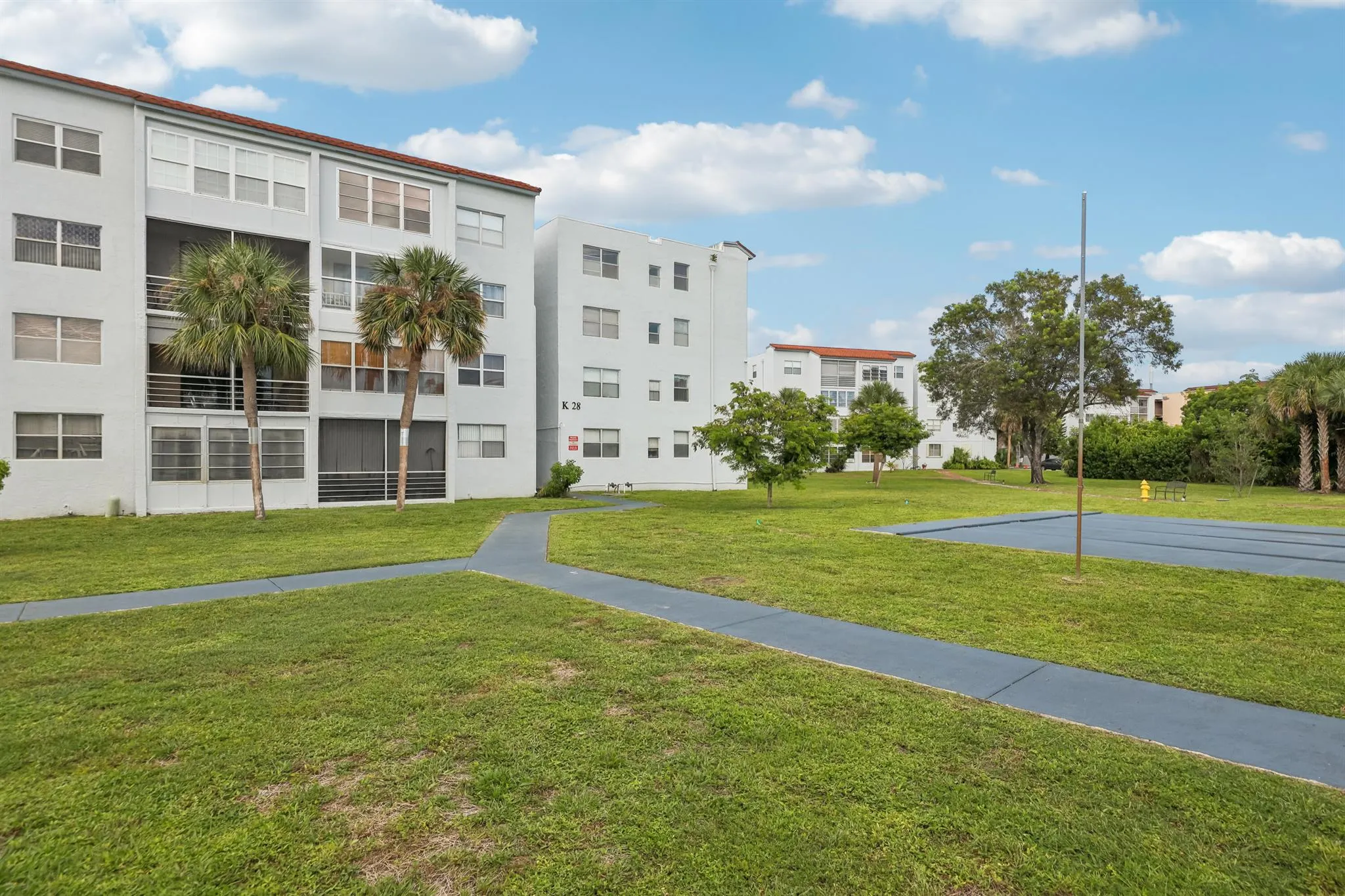2860 Somerset Drive, #307k
