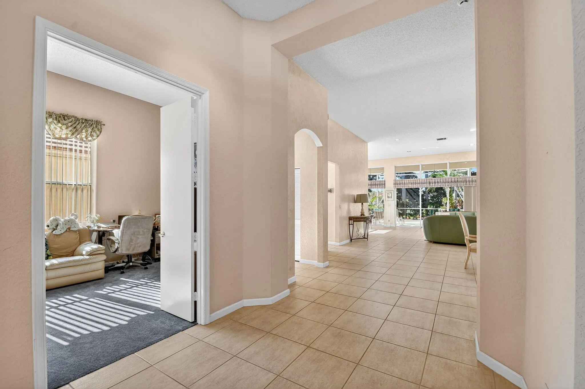 4657 Hazleton Lane