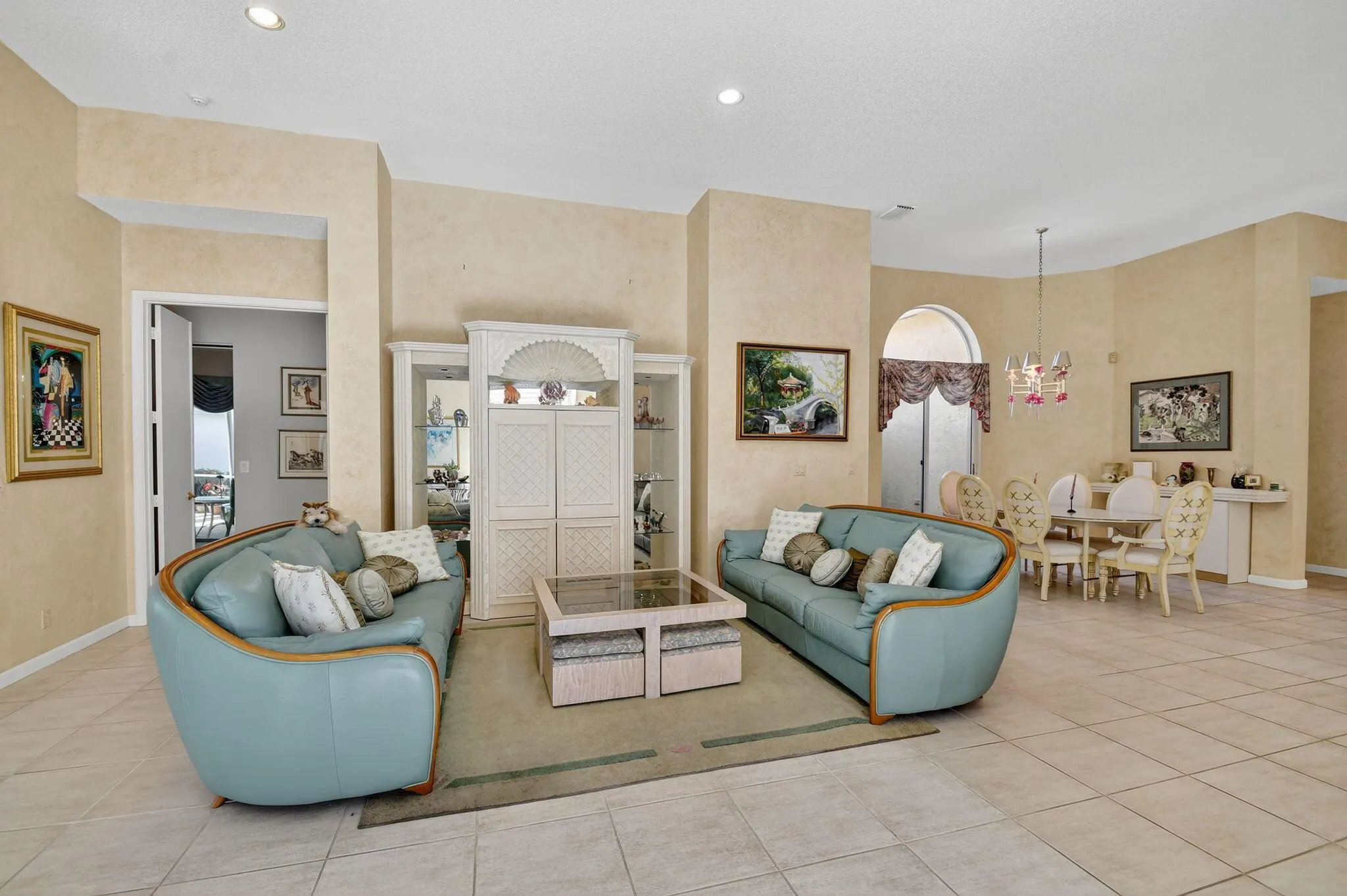 4657 Hazleton Lane