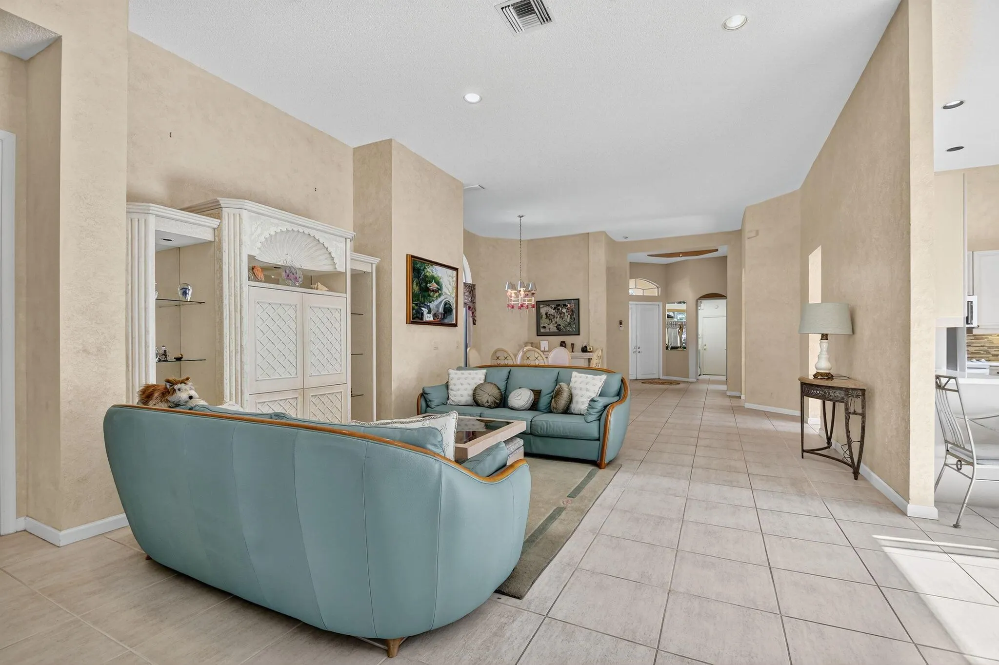 4657 Hazleton Lane