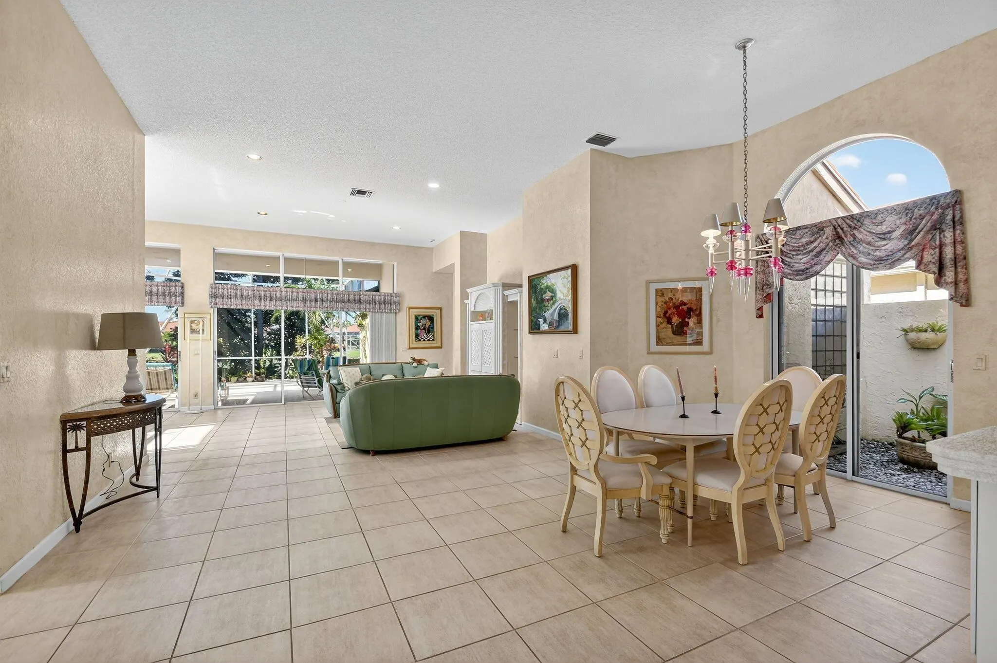 4657 Hazleton Lane