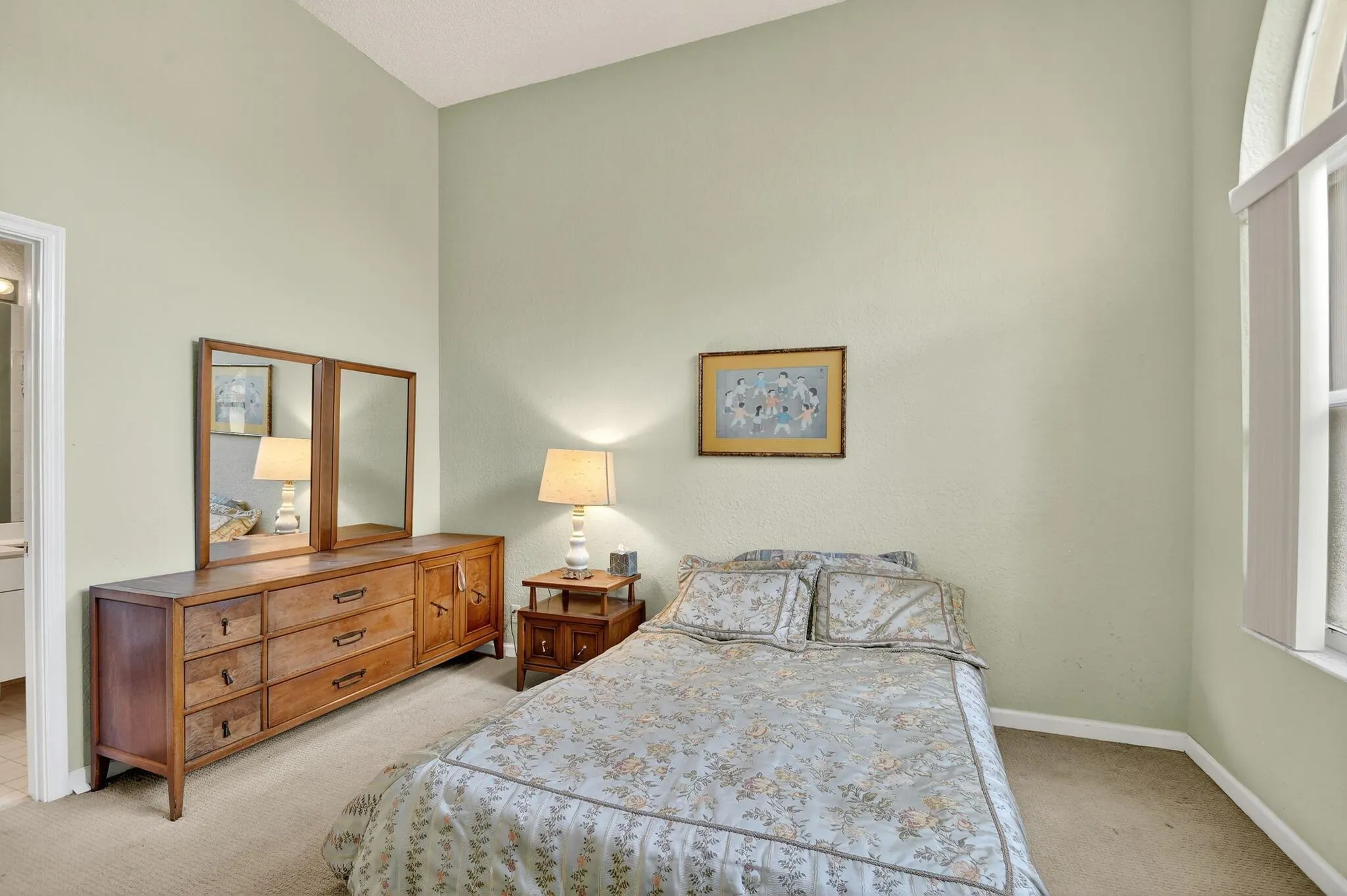 4657 Hazleton Lane