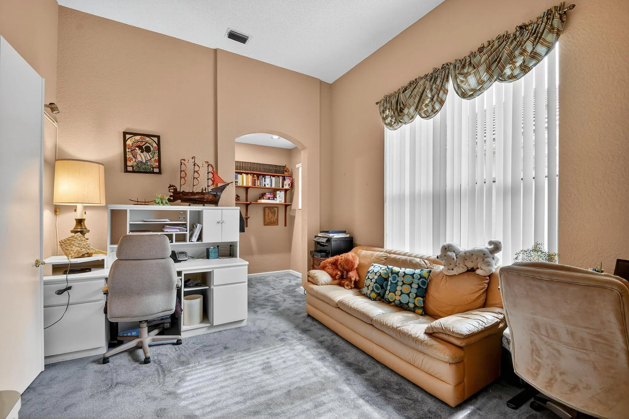 4657 Hazleton Lane