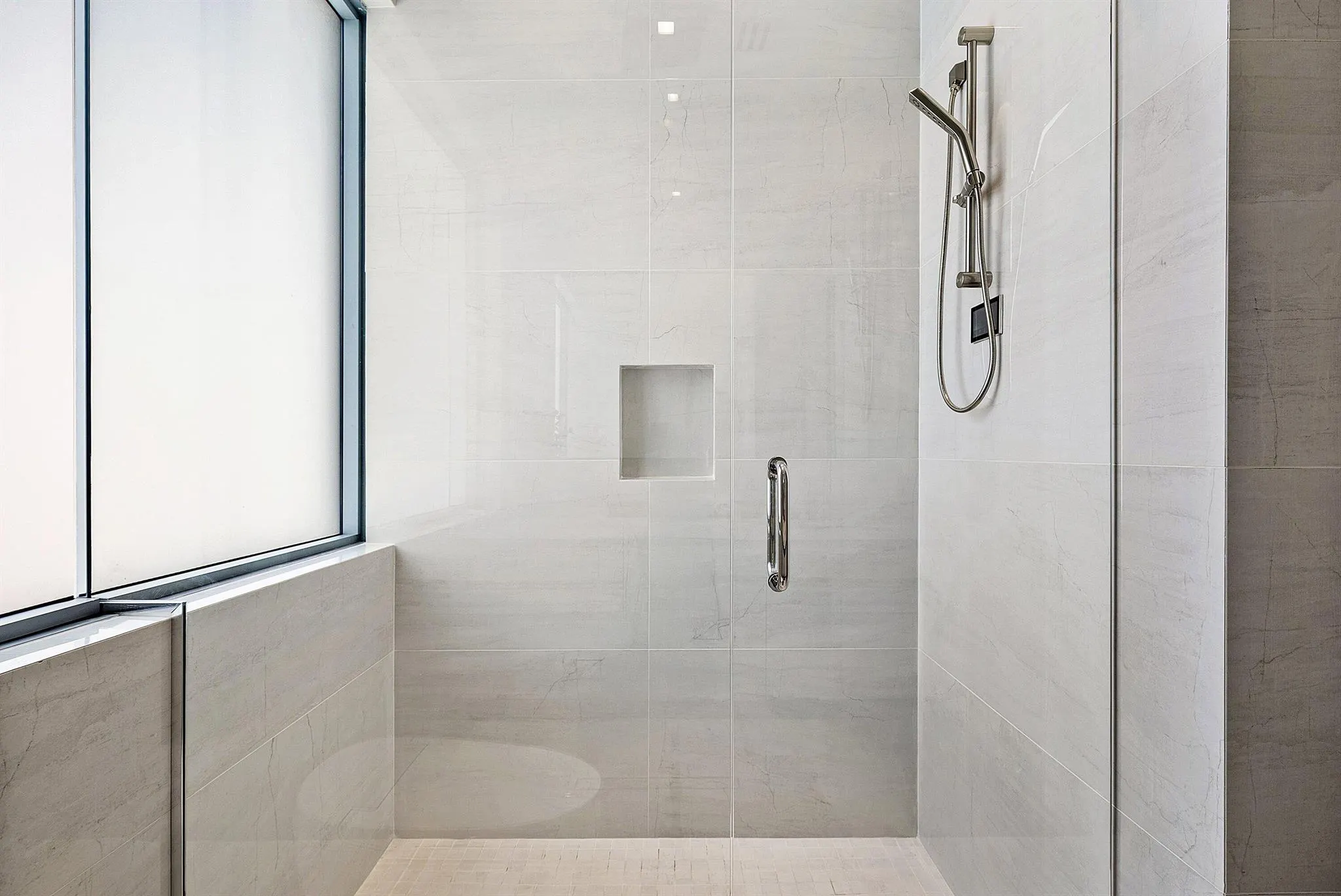 246 NE 6th Avenue, #3b