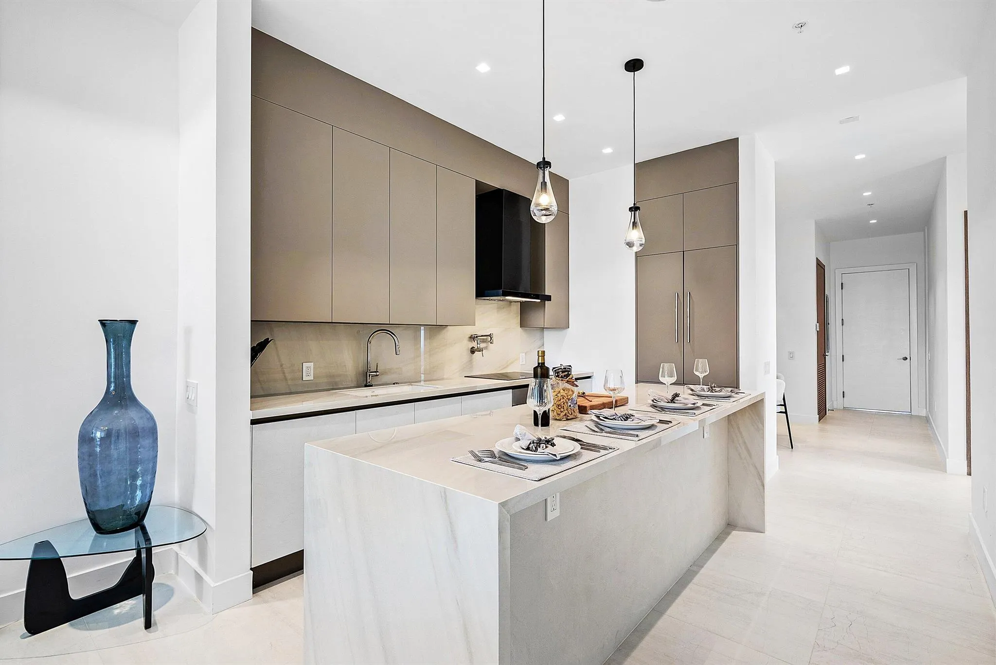 246 NE 6th Avenue, #3b