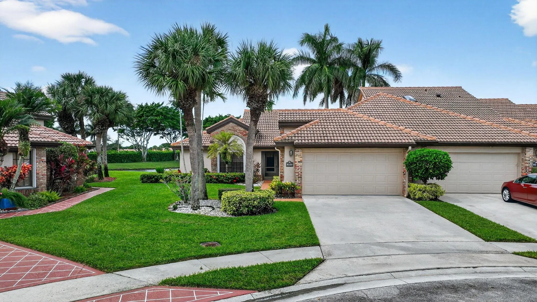 8225 Cassia Drive