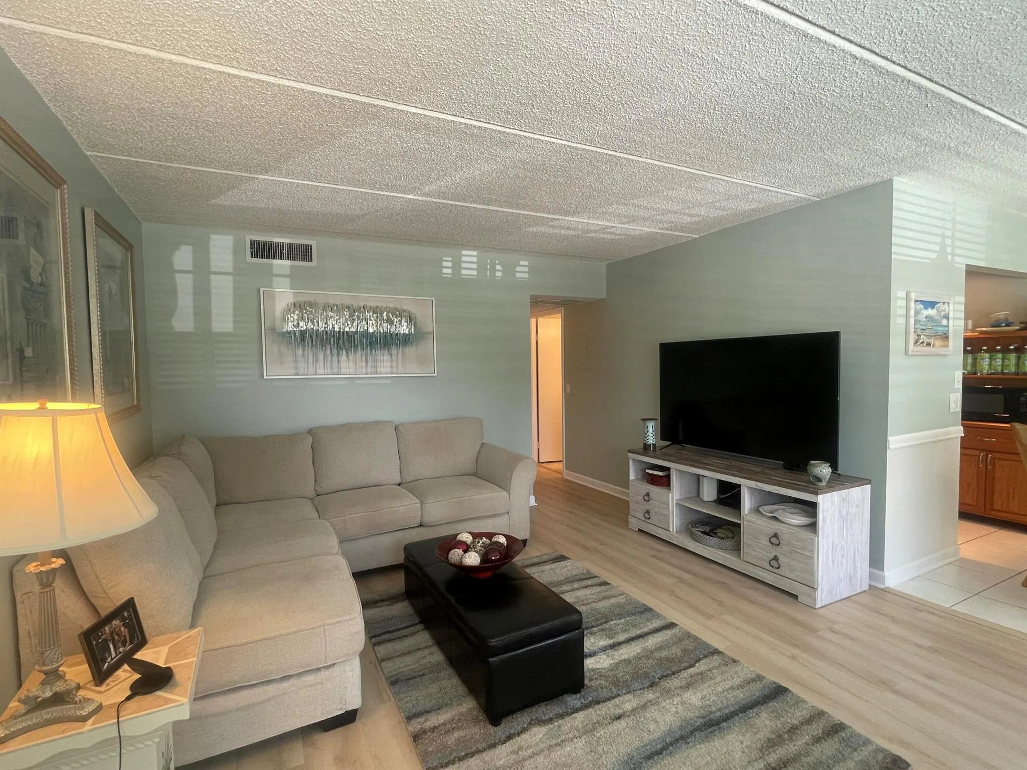 3100 Springdale Boulevard, #214