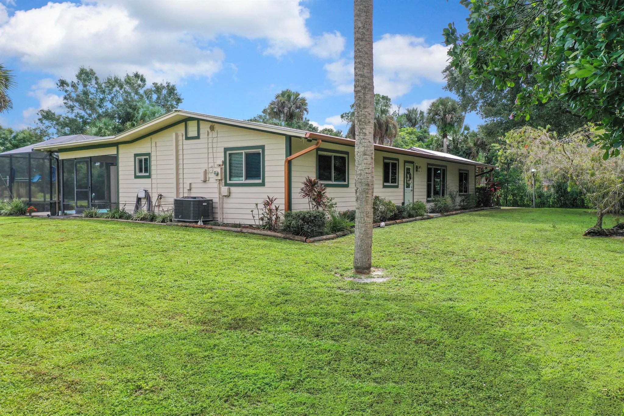 7481 SW Citrus Boulevard