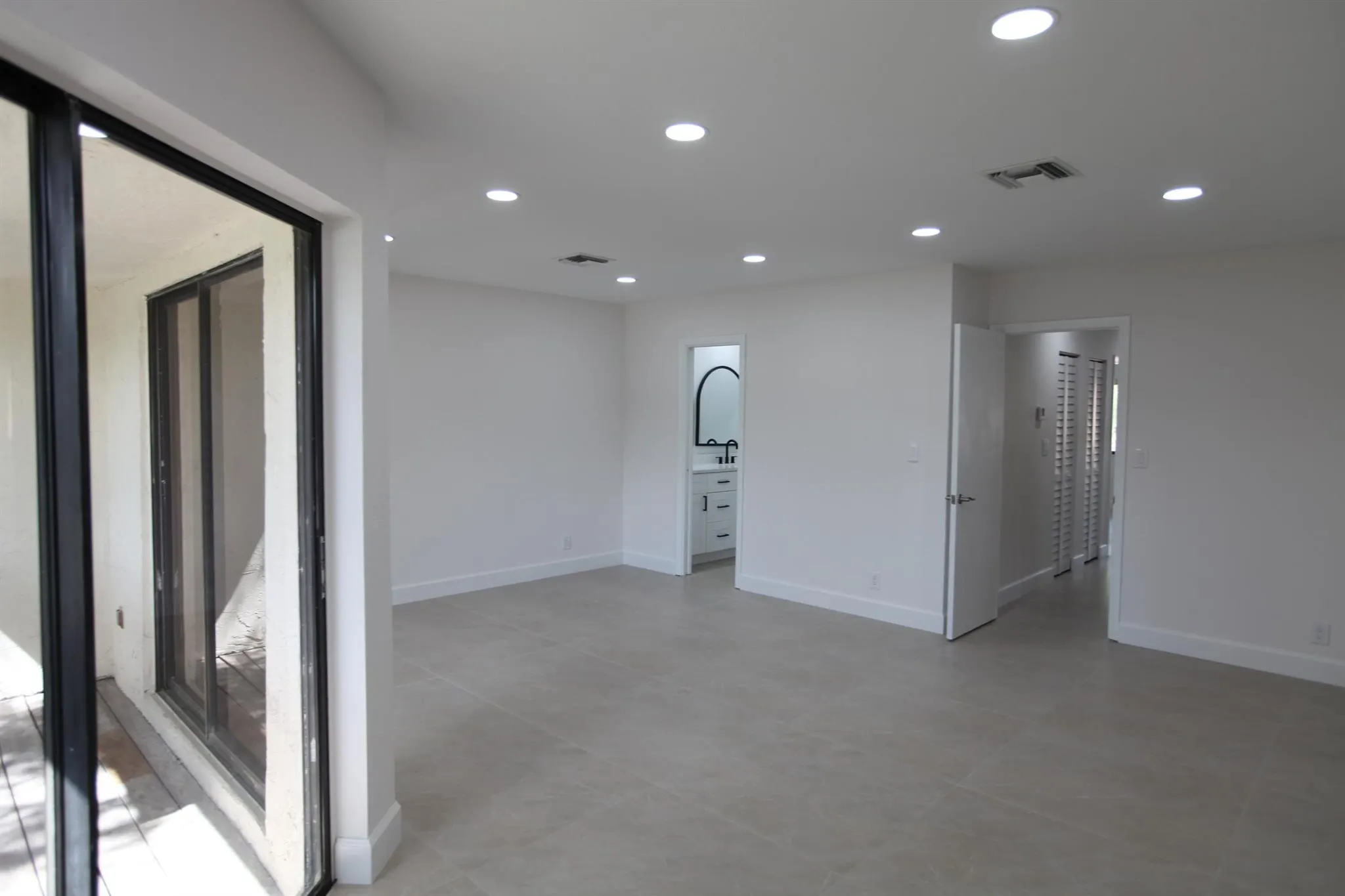 1619 Cypress Pointe Drive, #1619