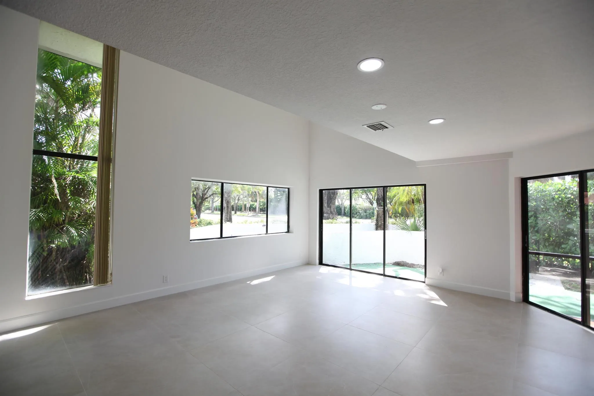 1619 Cypress Pointe Drive, #1619