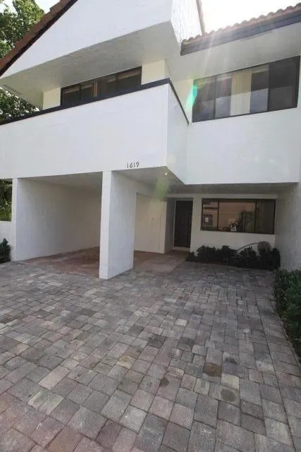 1619 Cypress Pointe Drive, #1619