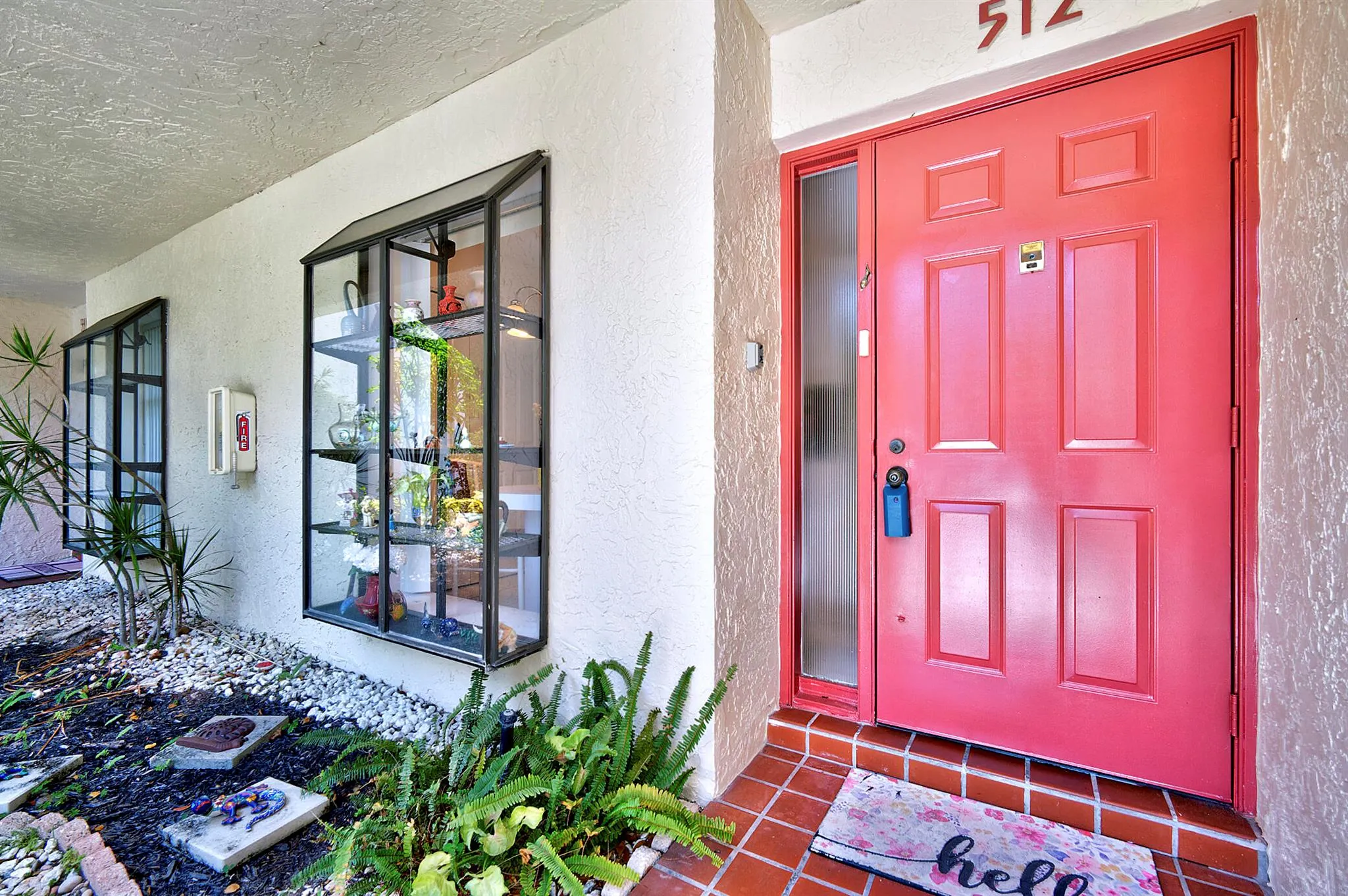 5153 Oak Hill Lane, #512