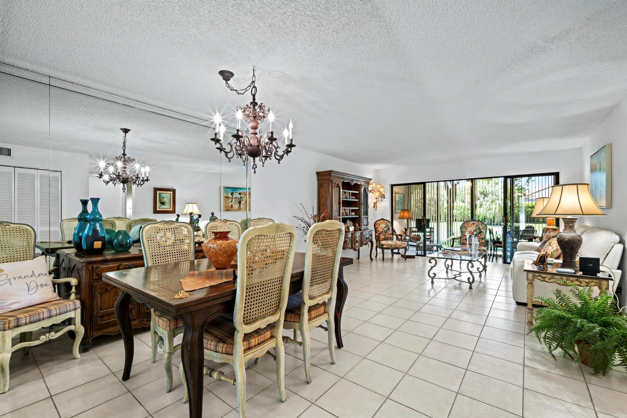 5153 Oak Hill Lane, #512
