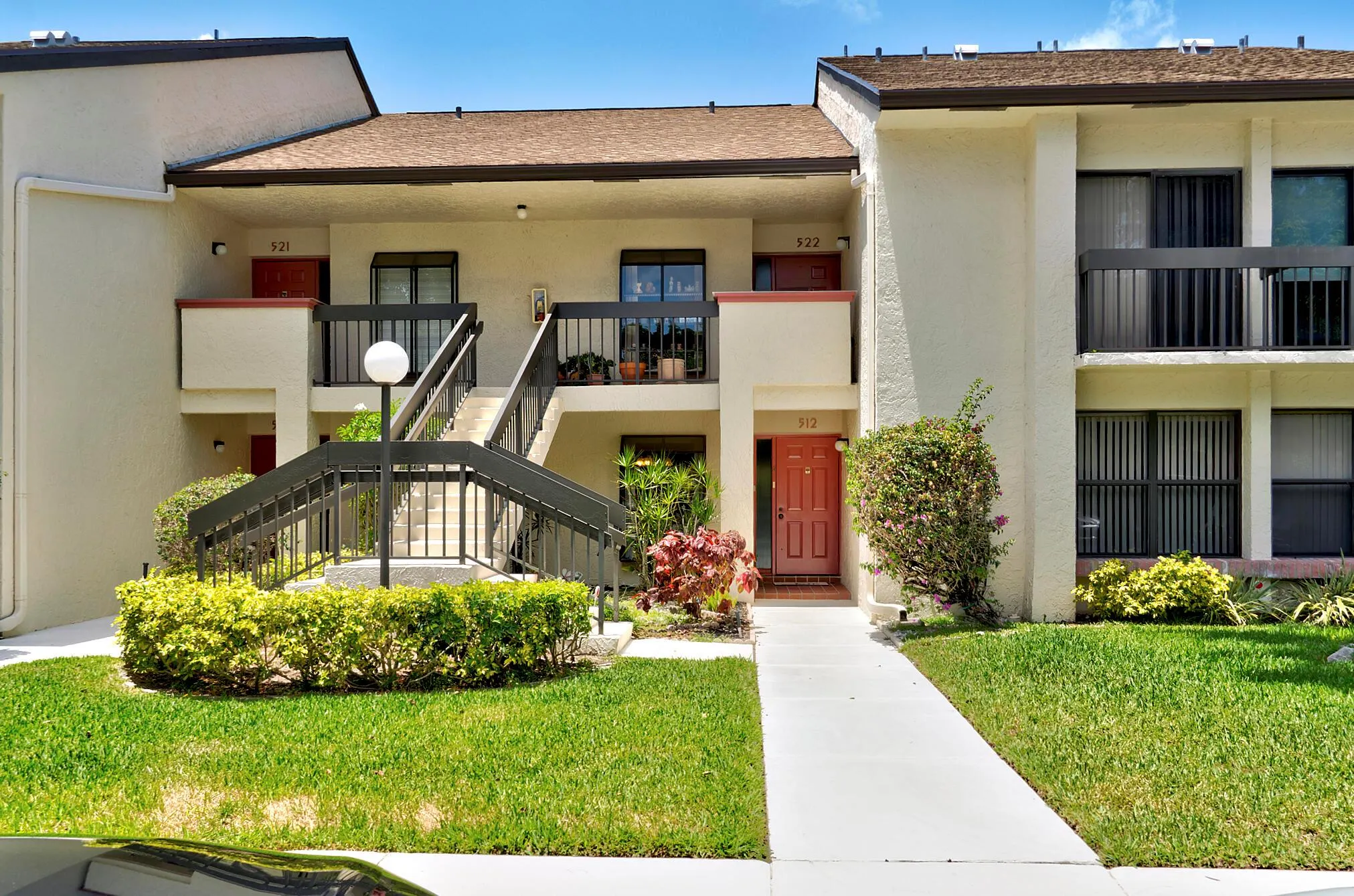 5153 Oak Hill Lane, #512