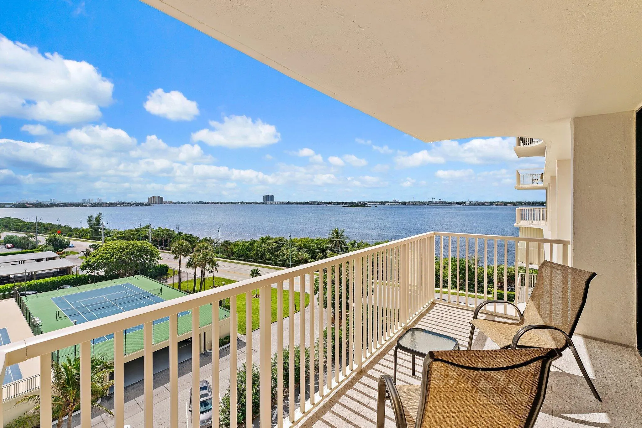 5480 N Ocean Drive, #B6b