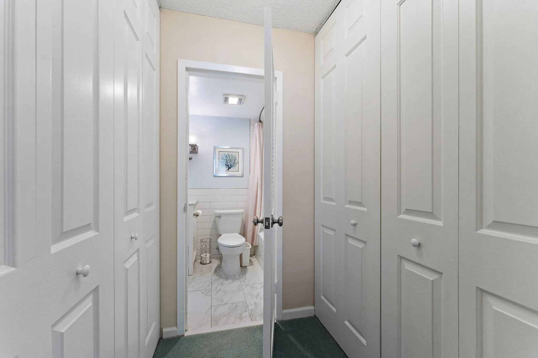 5480 N Ocean Drive, #B6b