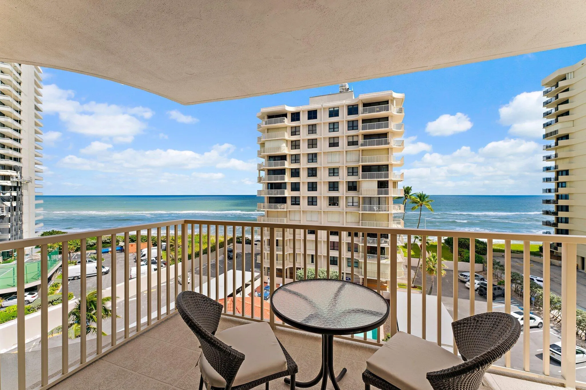 5480 N Ocean Drive, #B6b