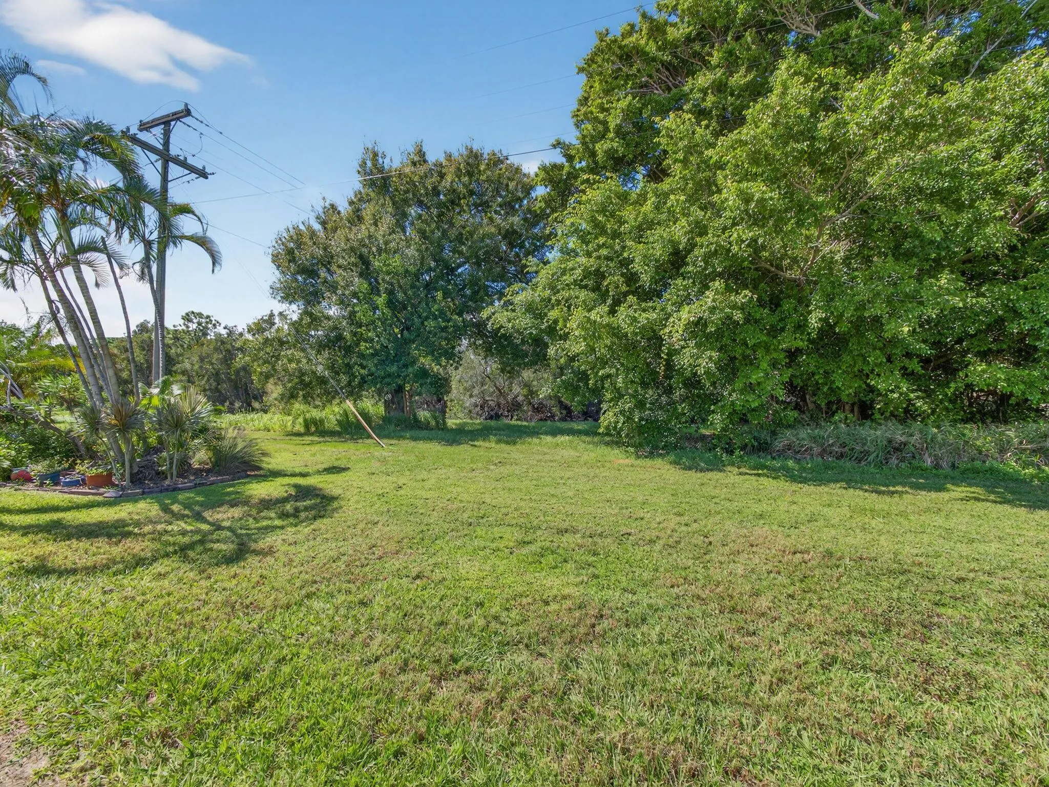 111 Lakes End Drive, #B