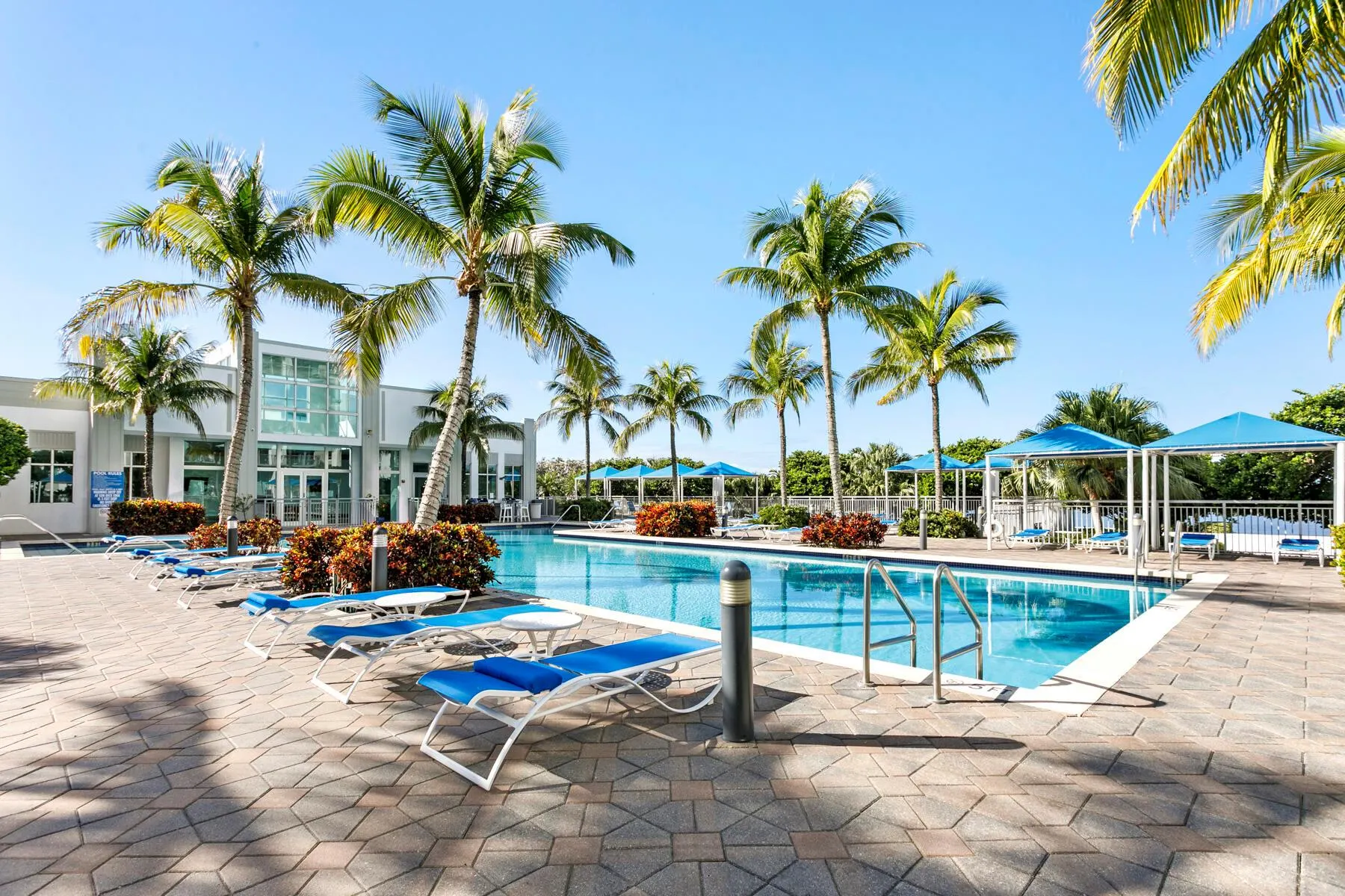 300 S Australian Avenue, #1121