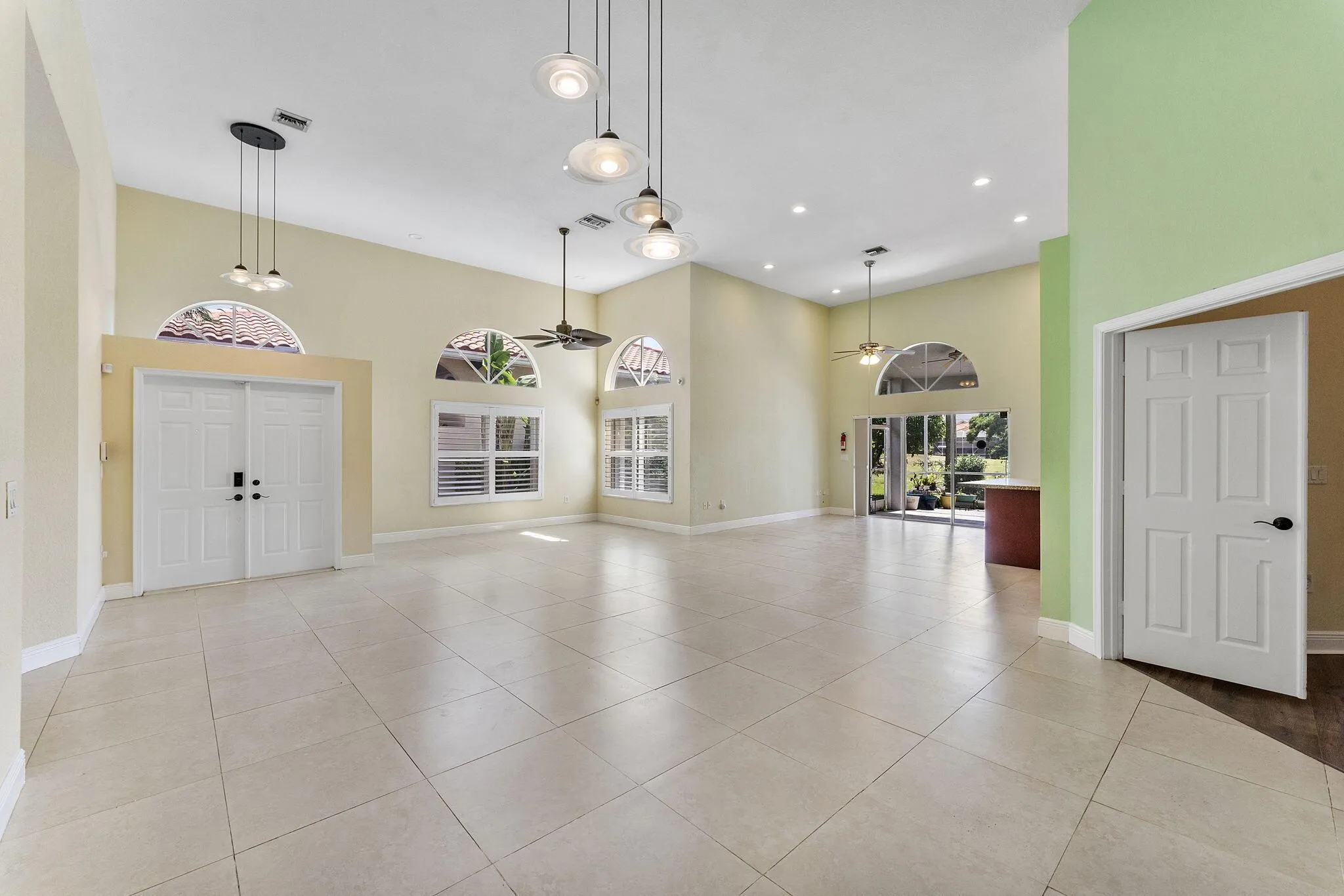 7793 Highlands Cir