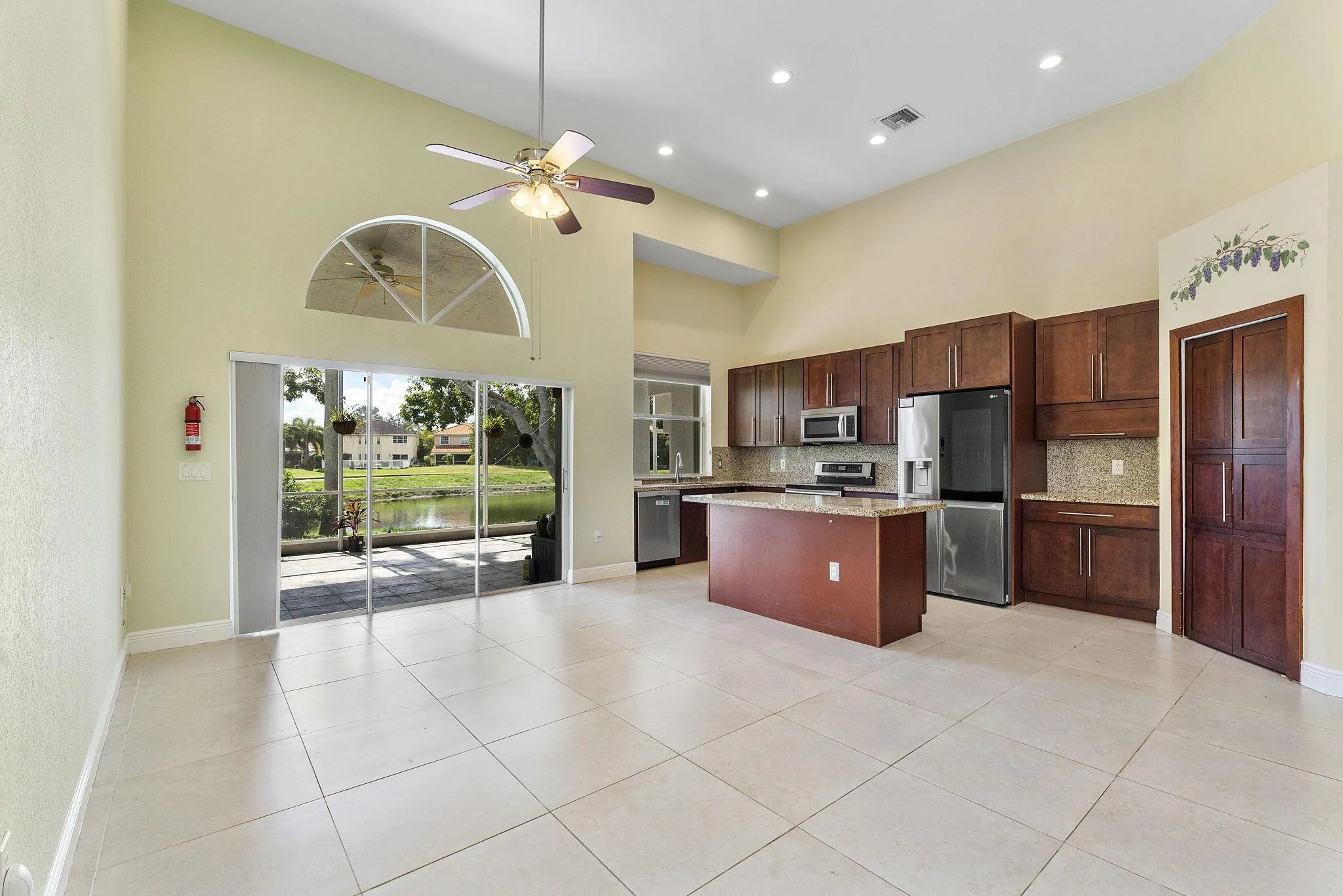7793 Highlands Cir